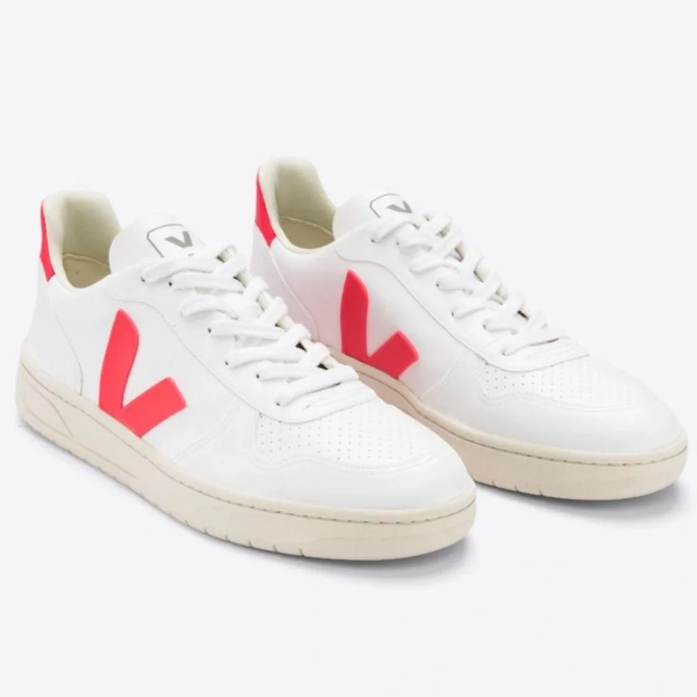 Veja v10 white rose